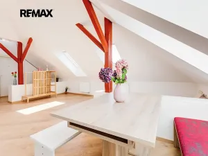 Prodej rodinného domu, Praha - Malešice, Bakalářská, 207 m2