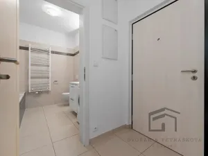 Prodej bytu 1+kk, Praha - Černý Most, Cukrova, 30 m2