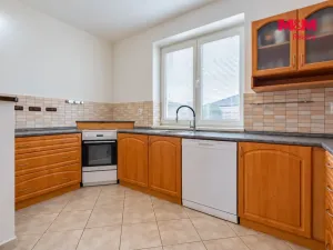 Prodej rodinného domu, Dynín, 330 m2