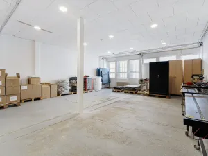 Prodej obchodního prostoru, Brno - Slatina, Hviezdoslavova, 1514 m2