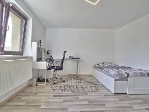 Prodej rodinného domu, Pesvice, 200 m2