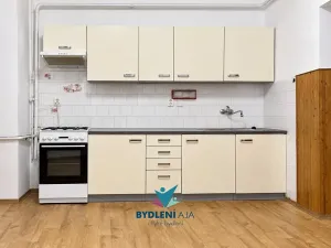 Pronájem bytu 2+1, Teplice, J. V. Sládka, 81 m2
