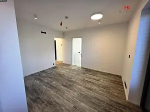 Pronájem komerční nemovitosti, Úhonice, Na Vlečce, 56 m2