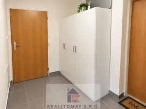 Pronájem bytu 2+kk, Praha - Libeň, Braunerova, 50 m2