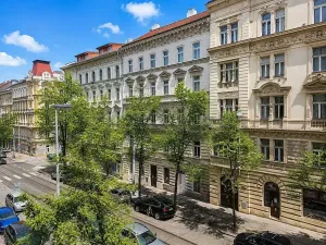 Pronájem bytu 3+1, Praha - Vinohrady, Korunní, 95 m2