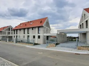 Pronájem bytu 2+kk, Praha - Královice, Ke Tvrzi, 47 m2