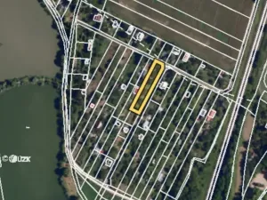 Prodej zahrady, Vojkovice, 910 m2