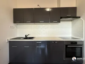Pronájem bytu 2+kk, Železnice, Tyršova, 42 m2