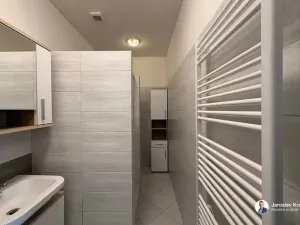 Pronájem bytu 2+kk, Železnice, Tyršova, 42 m2