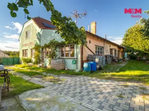 Prodej rodinného domu, Svojšice, 520 m2