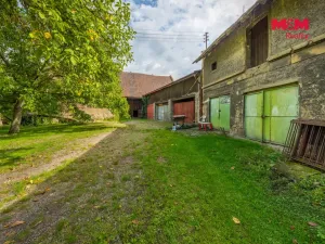 Prodej zemědělské usedlosti, Buštěhrad, Náměstí, 4516 m2