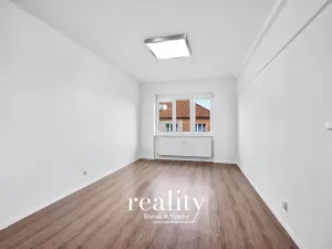 Prodej bytu 3+1, Jihlava, Erbenova, 73 m2