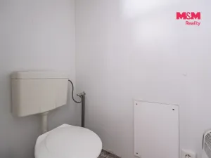 Prodej obchodního prostoru, Bernartice, 290 m2