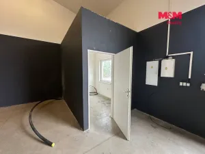 Pronájem skladu, Předměřice nad Labem, V Aleji, 350 m2