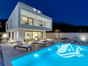 Prodej vily, Podstrana, Chorvatsko, 285 m2