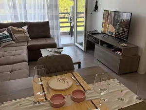 Prodej bytu 2+kk, Manëz, Albánie, Rruga Gjiri i Lalzit, 47 m2
