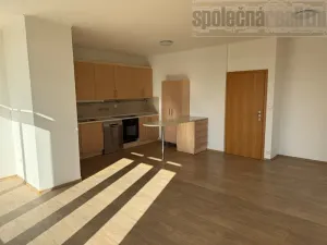 Pronájem bytu 3+kk, Praha - Prosek, Prosecká, 81 m2