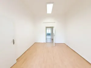 Pronájem kanceláře, Praha - Vinohrady, Bělehradská, 70 m2