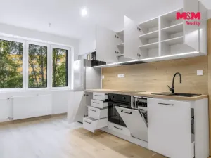 Prodej bytu 2+kk, Třinec - Lyžbice, Seifertova, 30 m2
