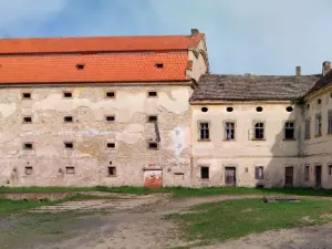 Prodej historického objektu, Doksany, 1751 m2