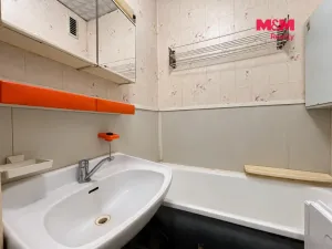 Pronájem bytu 2+1, Praha - Strašnice, U krbu, 52 m2