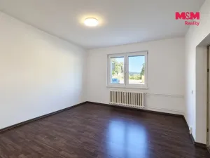 Prodej bytu 3+1, Rotava, Sídliště, 72 m2