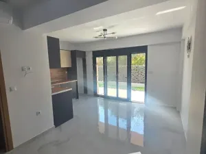 Prodej bytu 4+kk, Nea Irakleia, Řecko, 72 m2