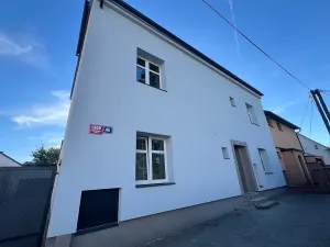 Pronájem bytu 1+1, Praha - Horní Počernice, Khodlova, 40 m2