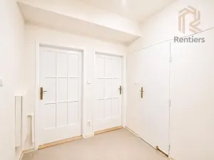 Prodej bytu 2+1, Praha - Podolí, Sinkulova, 58 m2