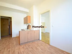 Pronájem bytu 2+kk, Praha - Nusle, Lounských, 46 m2
