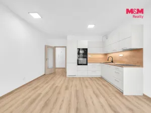 Pronájem bytu 2+kk, Pardubice - Ohrazenice, U Sportovní školy, 54 m2
