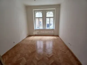 Pronájem bytu 1+1, Praha - Holešovice, Letohradská, 50 m2