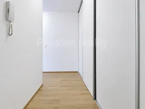 Prodej bytu 2+kk, Praha - Malešice, Nad úžlabinou, 48 m2