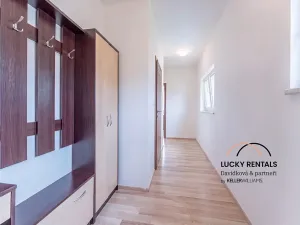 Pronájem bytu 3+kk, Praha - Hostavice, U Hostavického potoka, 68 m2