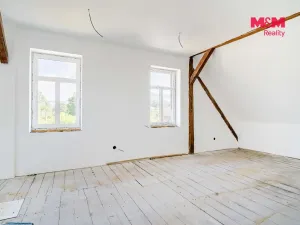Prodej obchodního prostoru, Raspenava, Hejnická, 388 m2