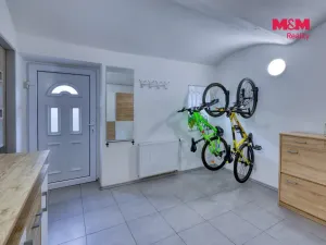 Prodej rodinného domu, Knovíz, 143 m2