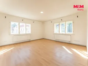 Prodej činžovního domu, Liběchov, nám. V. Levého, 1120 m2