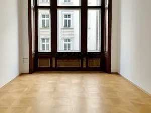 Pronájem kanceláře, Praha - Nové Město, Spálená, 194 m2