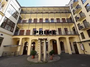 Pronájem kanceláře, Praha - Smíchov, Štefánikova, 82 m2