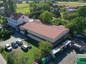 Pronájem výrobních prostor, Radhošť, 450 m2