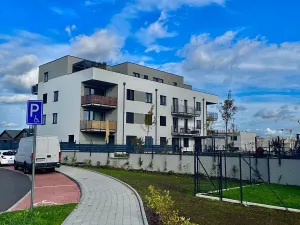Pronájem bytu 1+kk, Praha - Kbely, Generála Bočka, 34 m2