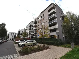 Prodej bytu 3+kk, Praha - Hloubětín, Waltariho, 91 m2