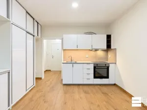Pronájem bytu 1+kk, Neratovice, Masarykova, 23 m2