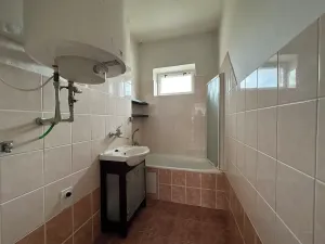 Prodej rodinného domu, Bernartice, 320 m2