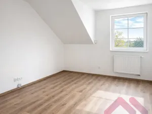 Pronájem rodinného domu, Větrušice, Skalní, 164 m2