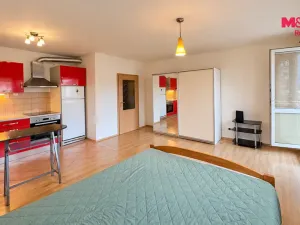 Prodej bytu 1+kk, Praha - Horní Měcholupy, Boloňská, 33 m2