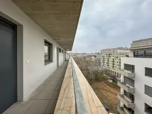 Pronájem bytu 1+kk, Brno, Opuštěná, 29 m2