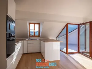 Pronájem bytu 3+1, Praha - Malá Strana, Všehrdova, 180 m2