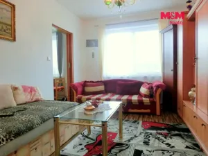 Pronájem bytu 1+1, Luštěnice - Zelená, 33 m2