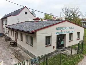 Prodej zemědělského objektu, Jindřichův Hradec, 9726 m2